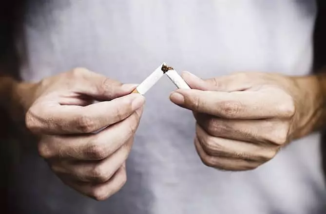 “금연” 25%가 작심삼일… 자신 의지로 성공 3~5%뿐
