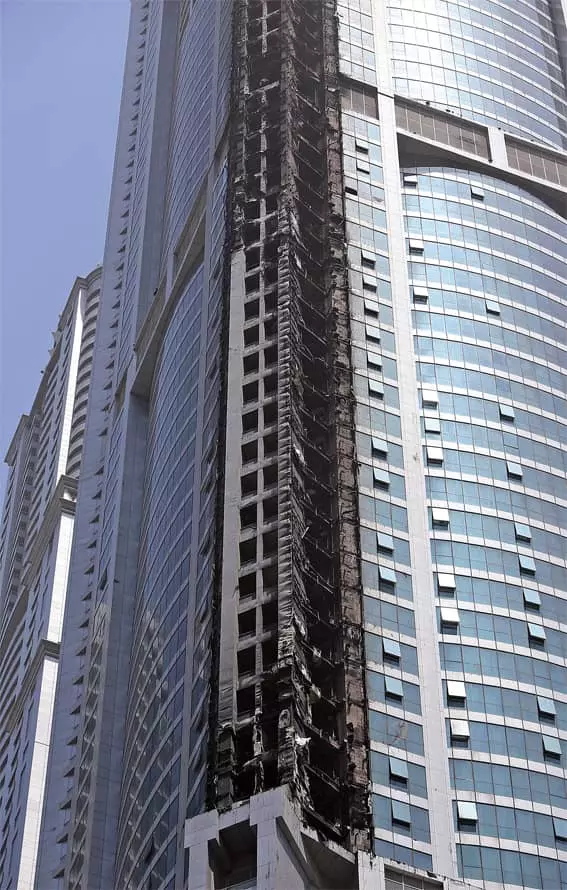 86층 두바이 빌딩 화재 사상자‘0’