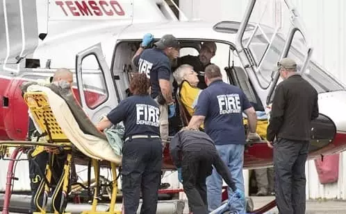 경비행기 추락, 탑승자 11명 기적적 생존