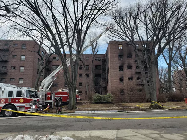뉴저지 포트리 아파트 화재,   빈손 탈출 한인들 “이제 어떡하나” 망연자실
