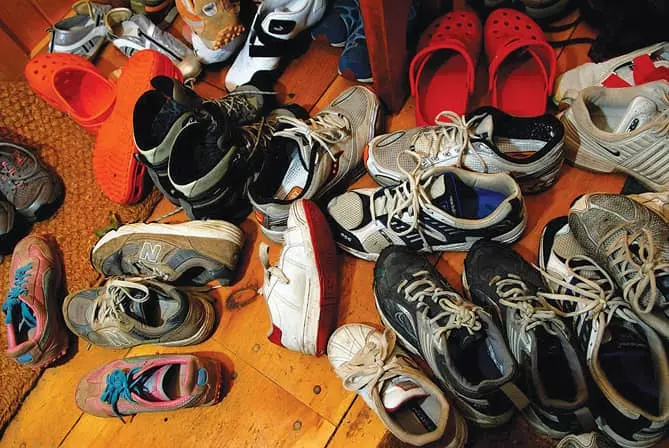 집안에서 신발을 벗는 게 좋을까?