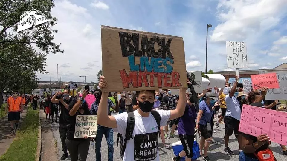 인종차별 시위집회  '흑인 생명도 중요하다' 외쳐