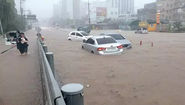 장마에 태풍까지…폭우로 26명 사망 실종