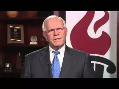 귀넷 교육감 계약 연장 안한다