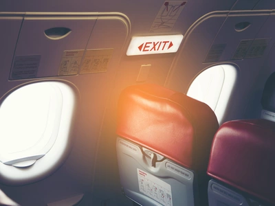 뉴욕발 인천행 여객기서 20대 여성‘비상문 강제 개방’ 시도