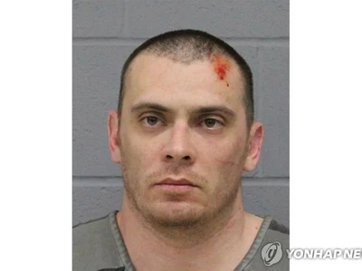 "6명 살해 텍사스 연쇄총격범, 첫 대상은 부모…정신질환 앓아"