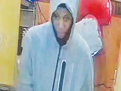 한인뷰티서플라이 70대업주 괴한 피습 중태