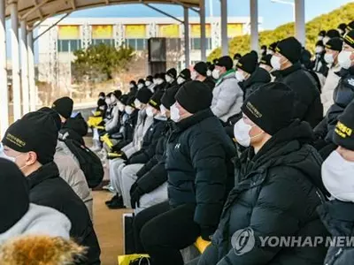 외신, 저출산 또 경고…'한국소멸론' 이어 '국방약화 악재' 지적