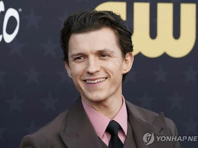 ‘어벤져스’ 스파이더맨 거액 보너스…이름 비슷한 배우에 송금 해프닝