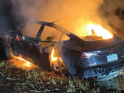 “자율주행 중 충돌사고 사망, 테슬라가 책임져야”