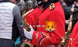 빨간 제복에 색소폰 든 방탄소년단 RM…군악대 복무 근황 화제