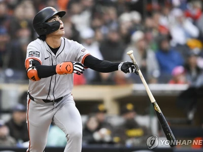 이정후, MLB 3경기 만에 첫 홈런…한국 선수로는 15번째