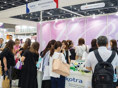 한류 날개 단 ‘K-뷰티’… 전세계 수출 날았다