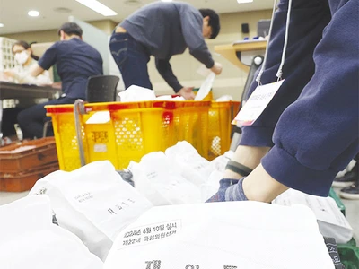 재외선거 투표율 역대 최고라지만… “제도 개선해야”