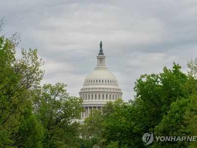 국외 외국인 도·감청법 2년 연장