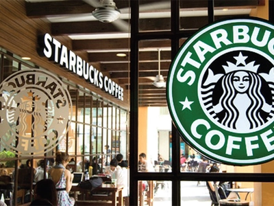 25년 만에 짜장면보다 싸진 스타벅스 커피...이래도 '된장녀'라고 모독합니까?