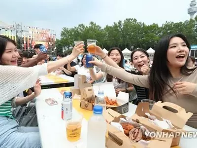 "한국인 절친 되는 비결은 gyemoim"…NYT '계모임' 조명