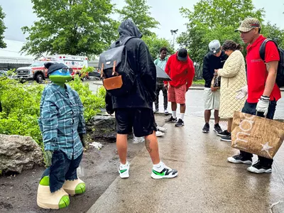 이민자 급증 우려 확산에 미국·유럽서 중도파도‘우클릭’