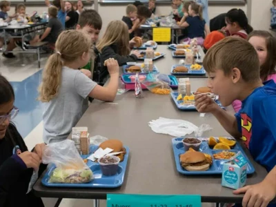 조지아 공립학교 급식 “비교적 괜찮네”