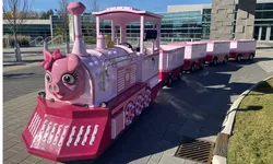 추억의 핑크 피그 열차 화려한 부활