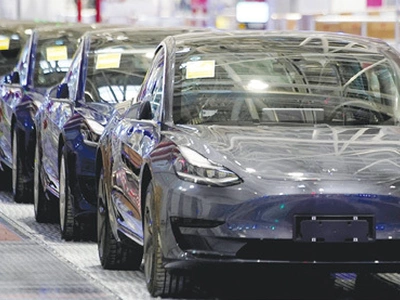 전기차 수요정체 해법 찾아야… 세계 완성차 ‘비상’