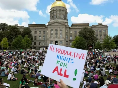 작년 조지아 임산부 최소 9천여명 원정 낙태