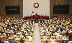 국회, '윤 탄핵소추안' 가결…헌정사 세번째 대통령 직무정지