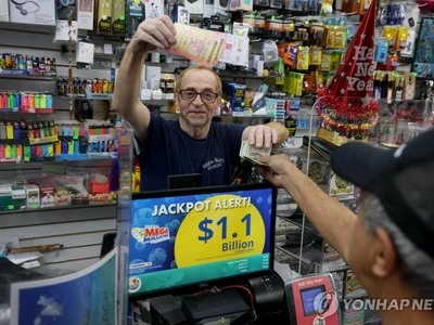 이번엔 12억2천만 달러…미국에 석달 쌓인 복권대박 터졌다