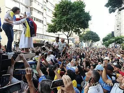 트럼프 ‘불체자 최대규모 추방’ 맞서 바이든, 100만명 추방 면제 결정