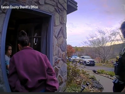 아들 혼자 걷게 한 엄마 체포 사건 2라운드