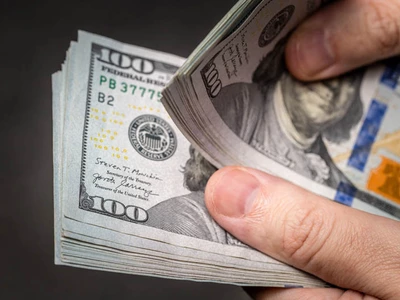 달러 가치 2년여 만에 최고… “5% 추가 상승 가능”