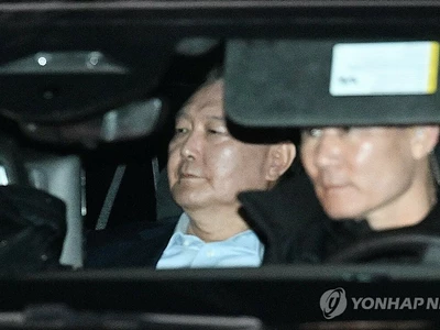 尹 체포적부심 법원서 기각… 17일 구속영장 청구