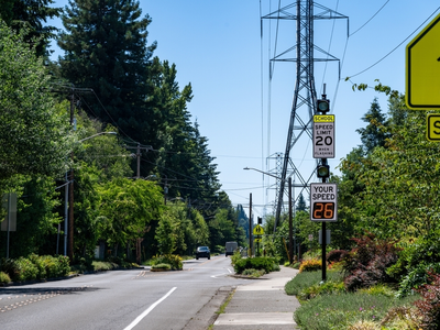 스쿨존 단속 카메라 함정? 무기한 폐지 법안 발의
