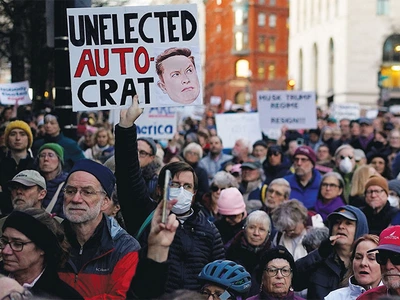 트럼프 ‘연방 공무원 자발 퇴직 압박’ 논란 확대