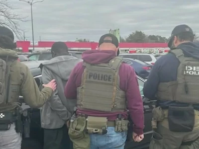 “이민단속 협조 안하면 면책특권 박탈”