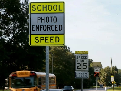 ‘안전? 돈벌이?’ 스쿨존 감시 카메라 폐지 논란 확산