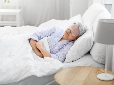 나이가 들수록 달아나는 잠… 저녁에는 고염식 피해야