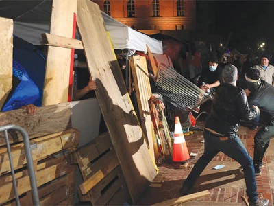 “대학 불법시위 가담하면 퇴학… 유학생은 추방”