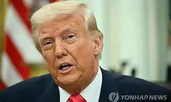 트럼프 "캐나다 목재·낙농제품에 이르면 7일 250% 상호관세"