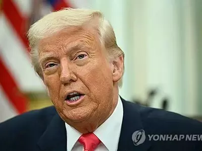 트럼프 "캐나다 목재·낙농제품에 이르면 7일 250% 상호관세"