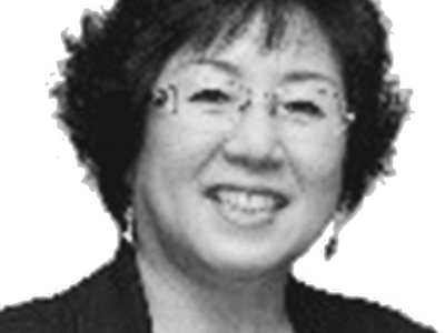 [한영의 독서칼럼] 곰이 산을 넘어오다