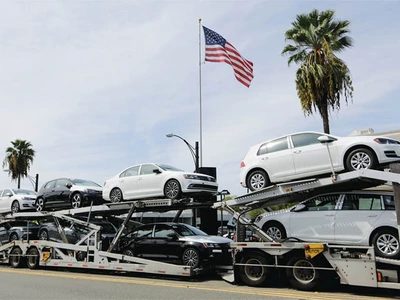“외국산 자동차 구입 시 5,000달러 추가 부담”