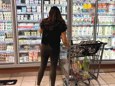 2월 물가 예상 상회… 경기둔화 우려