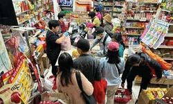 “가격 뛰기 전에”… 휴지·김·선크림 ‘한국산 사재기’