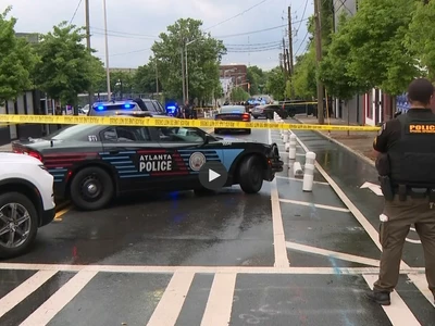 근무 중 경찰 또 총 맞아 부상