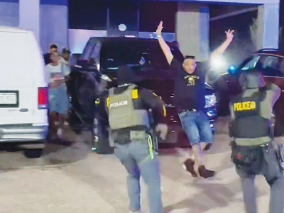 중무장 연방요원 300명 심야클럽 급습… 불체자 115명 체포