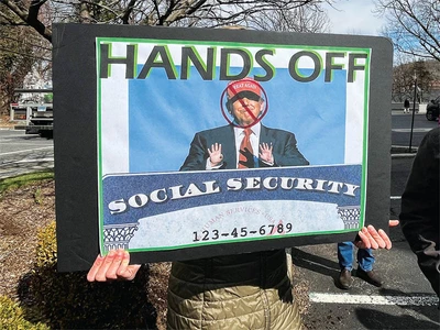 “어떻게 될지 몰라”… 소셜연금 조기신청 ‘폭주’