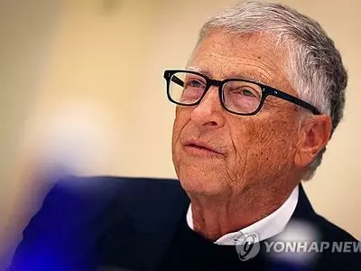 머스크 직격한 게이츠…"세계 최고 부자, 빈곤아동 죽음에 기여"