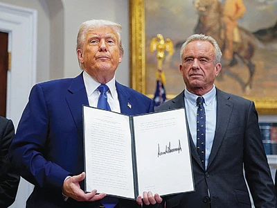 트럼프, 약값 가격인하 행정명령 서명