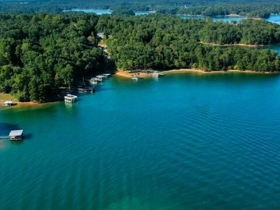 폐쇄 예정 레이니어 호수 공원 9곳 운영 유지